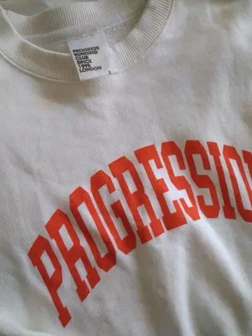 컨디션 최상 The Progress Running Club 크루 맨투맨