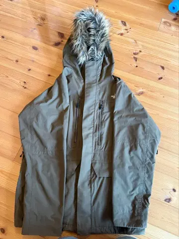 THE NORTH FACE 후드 부착 마운틴 파카