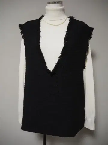 트위드풍 얇은 소재 베스트 블랙 택 포함 새상품 M