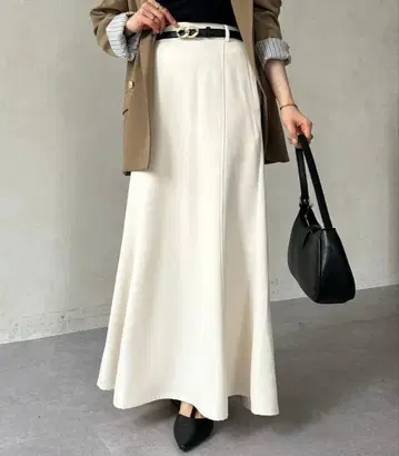 I 라인 머메이드 스커트 아이보리 S