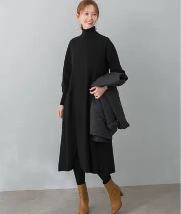 URBAN RESEARCH ROSSO 터틀넥 플레어 원피스 블랙