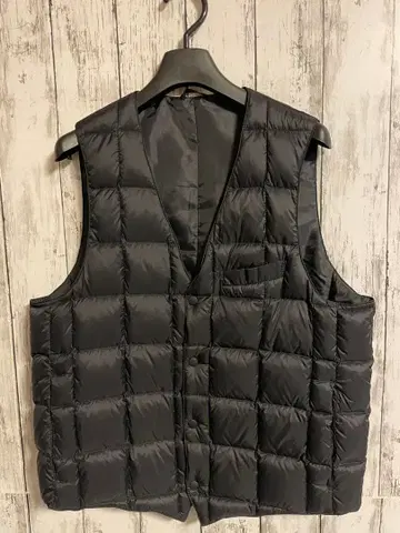 오리히카 블랙 퀼팅 다운 베스트