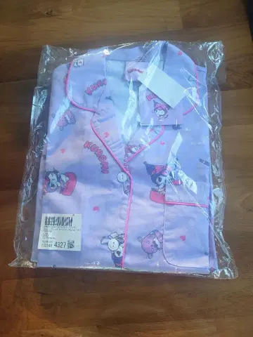 쿠로미 룸웨어 파자마