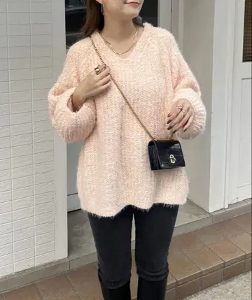 prose verse 샤기 몰 V넥 니트