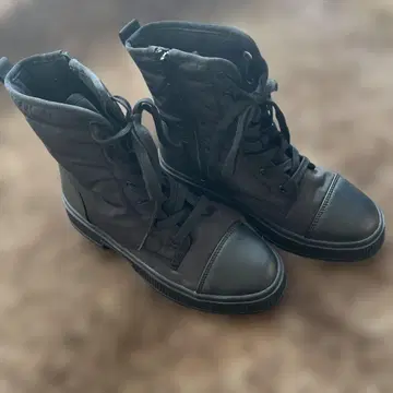 새상품급 유니클로 C 패디드 레이스업 부츠 24.5cm 블랙