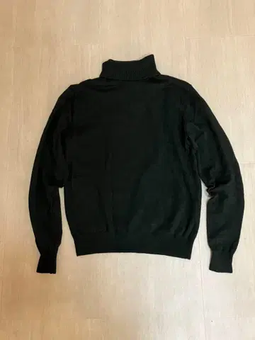 터틀넥 스웨터 M 울 100%