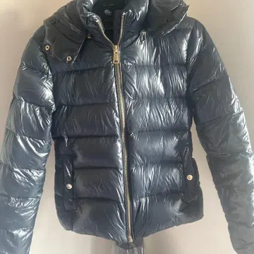 Zara woman 블랙 후드 부착 다운 자켓