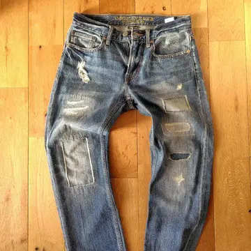 AMERICAN EAGLE 스트레이트 데님