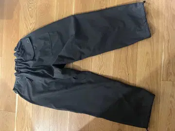 SEDAN ALL-PURPOSE / Tech Over Pant
