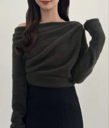 CENEA 드레이프 샤기 니트탑