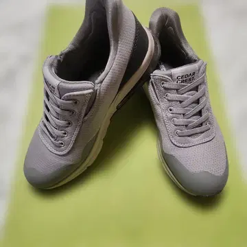 방수 CEDAR CREST 그레이 스니커즈