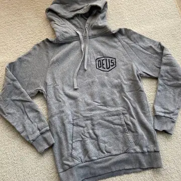 DEUS 그레이 후드 부착 후드티 데우스 엑스 마키나