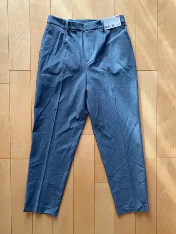 유니클로 여성용 그레이 슬랙스