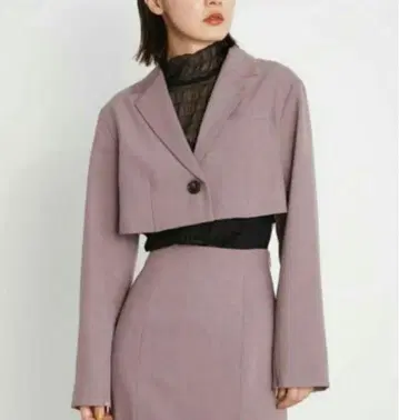 Lily Brown 크롭 싱글 자켓 & 스커트