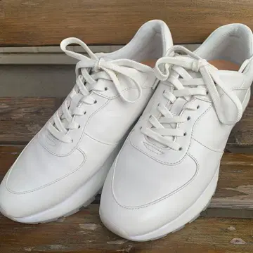 REGAL 화이트 스니커즈