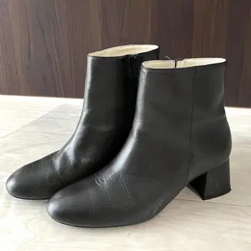 viviamo 비비아모 라운드토 가죽 숏부츠 블랙