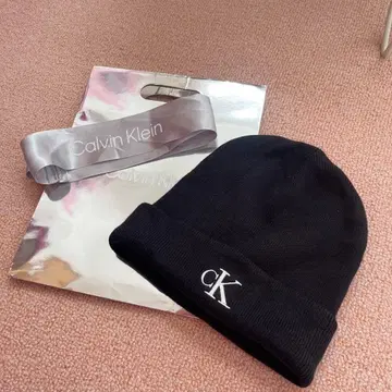 Calvin Klein Jeans 니트 모자 블랙