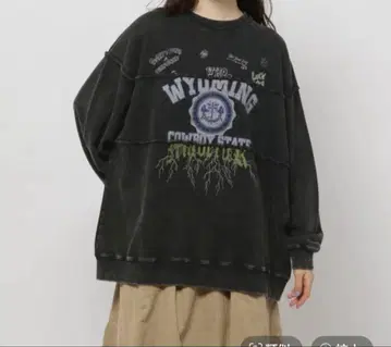 니코앤드 nikoand - 파우더 블리치 로고 풀오버