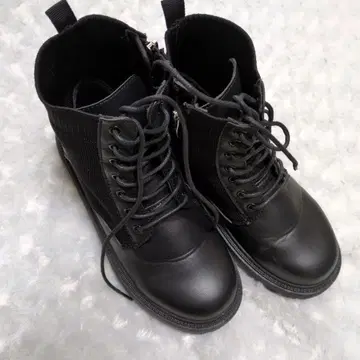 슈라루/블랙 하이컷 부츠