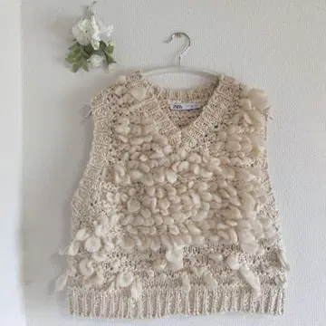 ZARA 자라 구조 니트 베스트