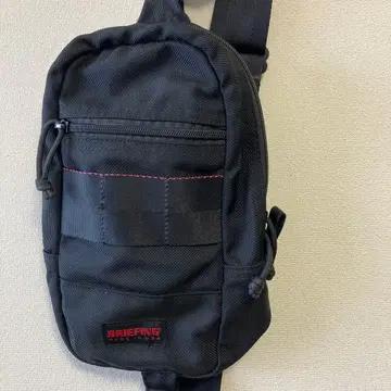 BRIEFING 바디백 블랙