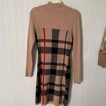 체크 무늬 터틀넥 원피스 M 사이즈