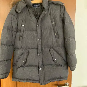 택 없는 새상품 그레이 다운 자켓