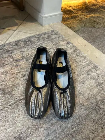 GRISE 청키 펌프스 23.5 실버 글리터 새상품급