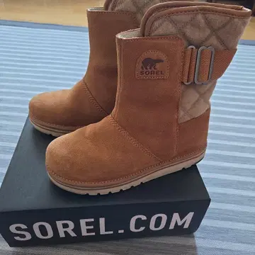 SOREL 브라운 스웨이드 부츠