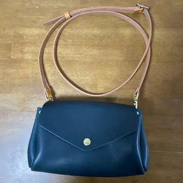 [미사용 새상품] 키소라 kissora 숄더백 에피카