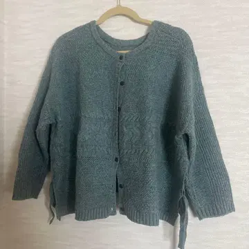 사만사 모스모스 앞뒤 착용 가디건