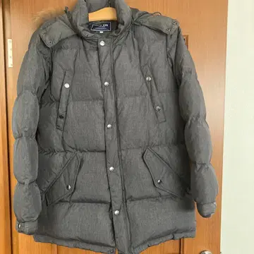 그레이 다운 자켓 퍼 포함