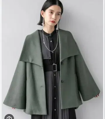 HARE 울리 테크 빅 칼라 미들 코트 그린