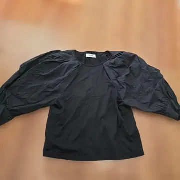 LrdR New Normal 벌룬 슬리브 상의 반팔 상의