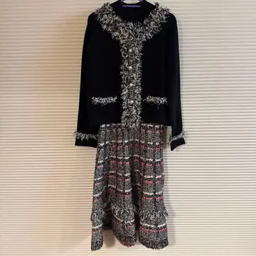 [ 미사용 새상품 ] Chesty 프린지 가디건과 원피스 셋업