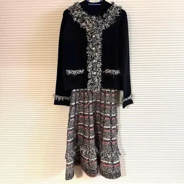 [ 미사용 새상품 ] Chesty 프린지 가디건과 원피스 셋업