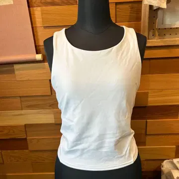 화이트 탱크탑 사이즈 14
