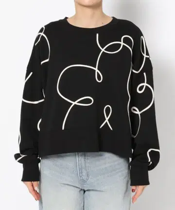 [ 새상품급 ] 로리즈팜 숏 기장 맨투맨 티셔츠