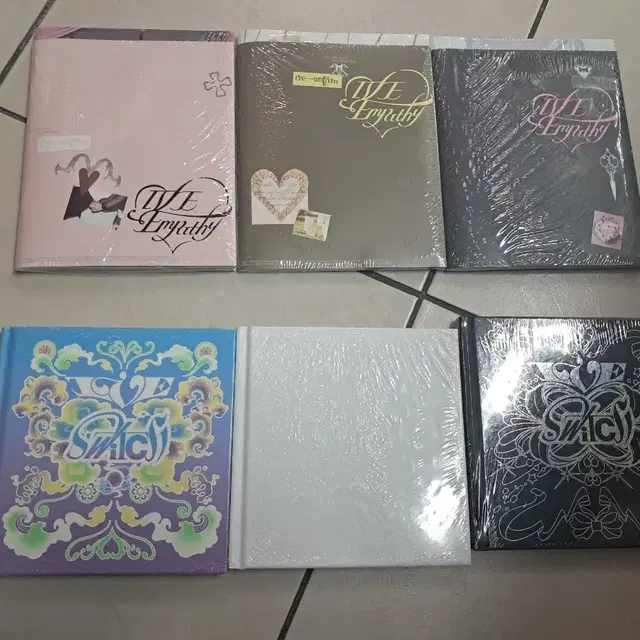 아이브 엠파시, 스위치 미개봉 앨범