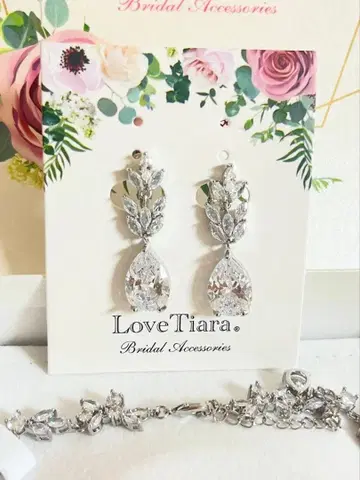 러브 티아라 귀찌 지르코니아