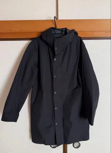 유니클로 블록테크 코트 블랙 L