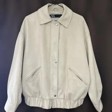 ZARA 베이지 스웨이드풍 점퍼