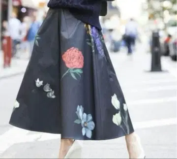 [Ameri Vintage] 아만다 플레어 스커트 꽃무늬 포켓 부착