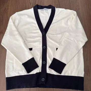 ZARA 아이보리 네이비 가디건