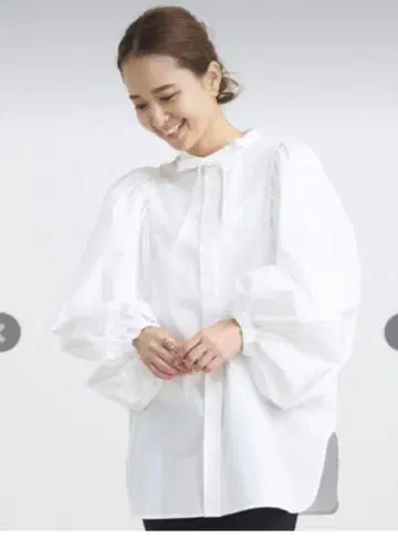 yori 리본 퍼프 슬리브 블라우스 화이트