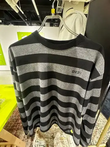 KINITO Green Yuri Border Long Tshirt