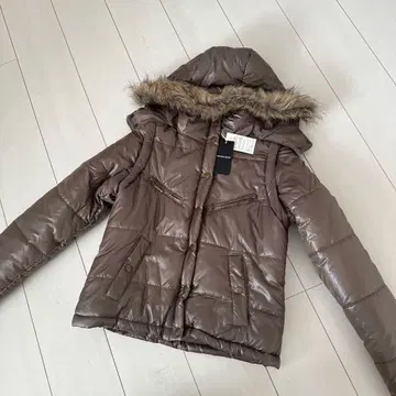 WEASEL-MOAT 브라운 다운 자켓