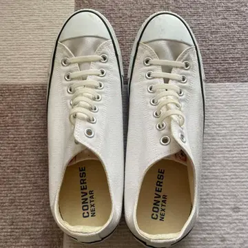 CONVERSE NEXSTAR 화이트 스니커즈