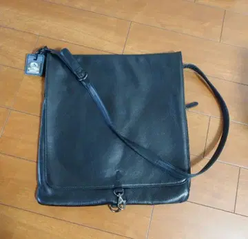 페레보르사 숄더백