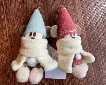 디즈니 크리스마스 2025 릴린린 인형 배지 2개